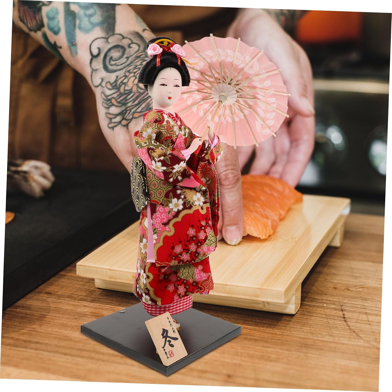 ABOOFAN 1pc Japanese Kimonos Doll Desktop Decor Traditional Japanese Style Ornament for Home and Restaurant Decoration Craftsmanship Vivid Details for Collectors and Enthusiasts