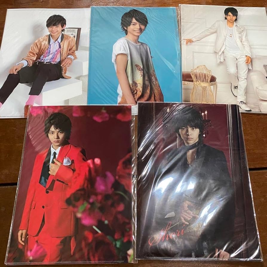 セクゾ　佐藤勝利　菊池風磨　松島聡　トレカ timelesz because トレカ 佐藤勝利 菊池風磨 松島聡 全員｜Yahoo