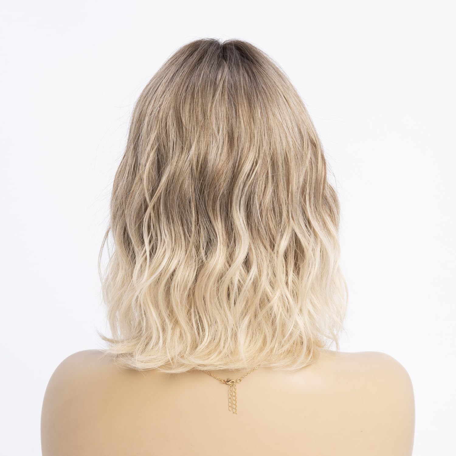 SIMKAYLEE Kurze Perücke Wellig Blond Ombre mit Stirnfransen | Schulterlang, Bob-Stil mit Pony, Für Alltag Party Karneval Fasching , 30cm