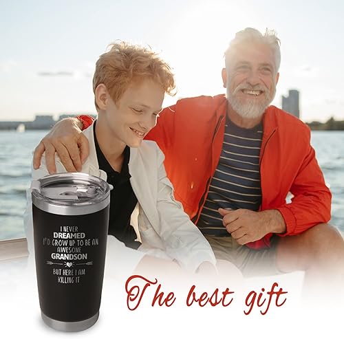 Miniatura 6 de Vaso de viaje Grandson de 20 onzas con texto en inglés "I Never Dreamed I'd Grow Up To Be AN AWESOME Grandson But Here I Am Killing It!, divertido