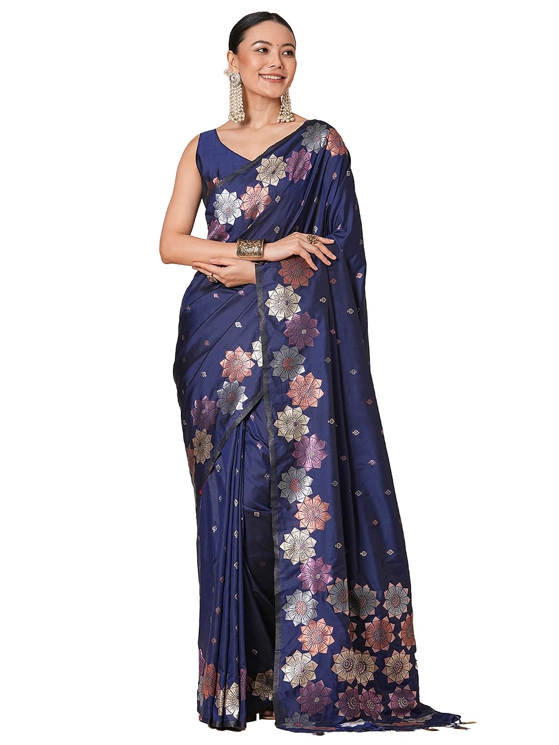 AKHILAM Women's Kanjivaram Woven Soft Silk Saree With Blouse Piece - Review, Price and Buying Guide