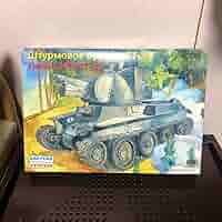Amazon | 1100 1/35 BT-42 フィンランド軍 突撃砲 戦車