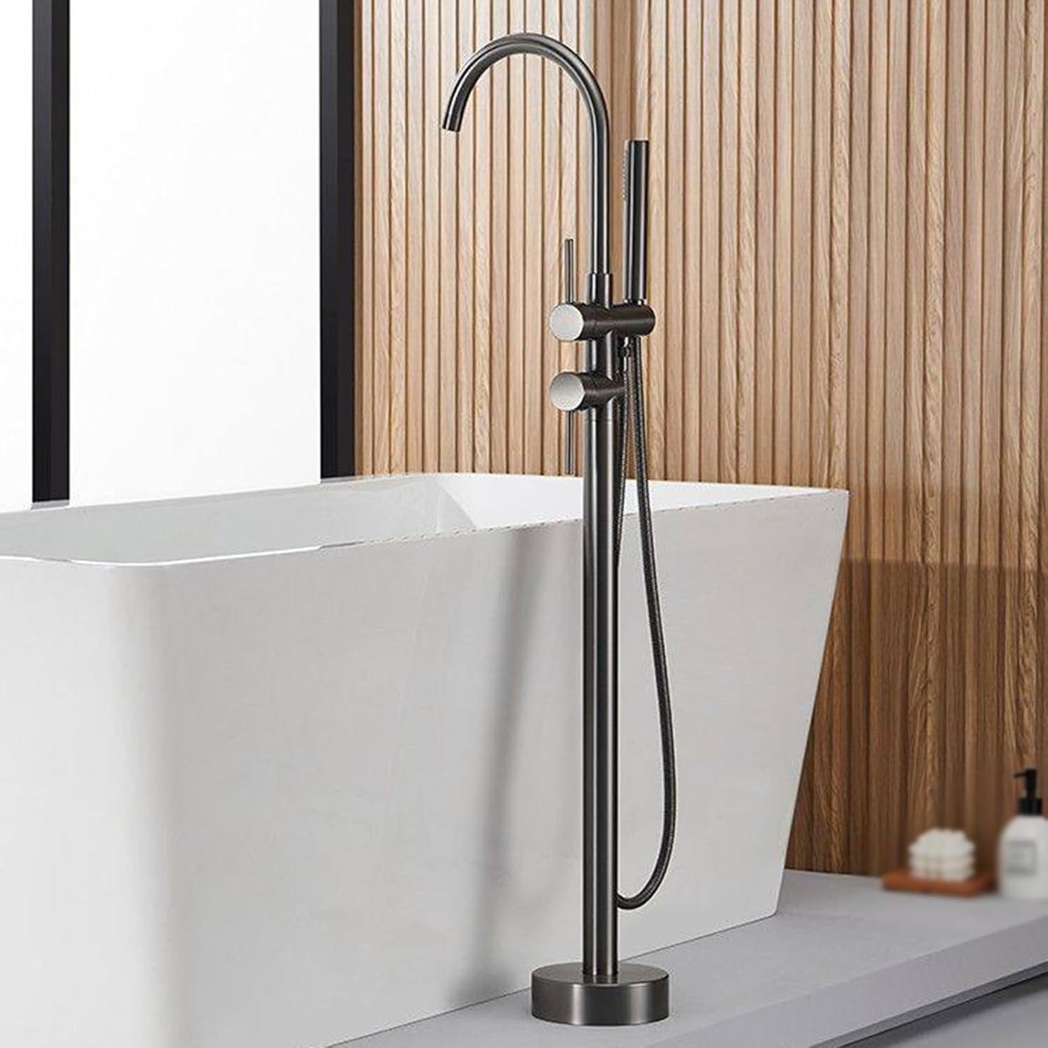 Colonne de baignoire design gris pour un espace bien-être et spa à la maison