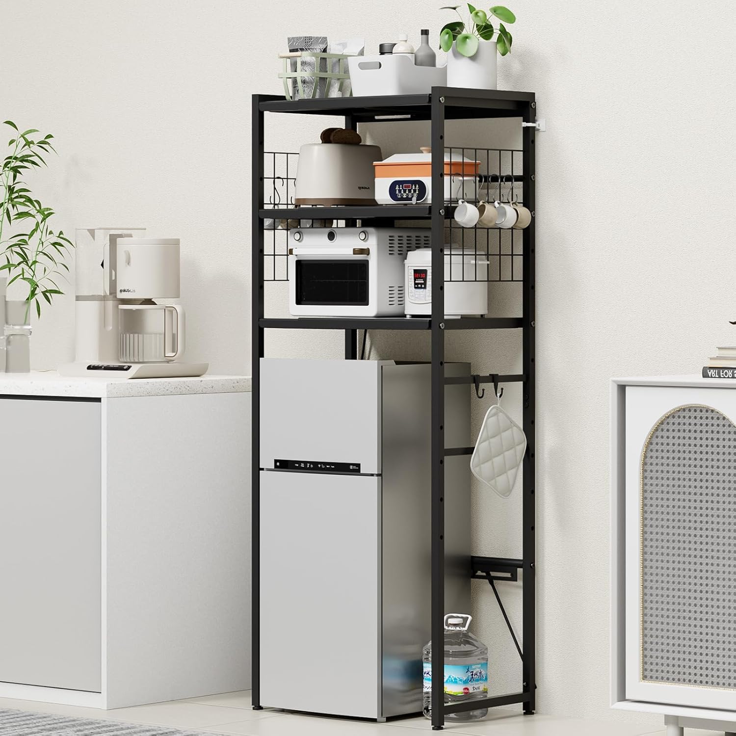 幅伸縮 2口コンセント 高さ調整 レンジラック ゴミ箱上ラック 白 レンジラック 【幅伸縮・2口コンセント・高さ調整】 ゴミ箱上ラック 棚