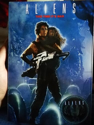 Amazon.co.jp: (エヌイーシーエー) NECA エイリアン「Rescuing Newt