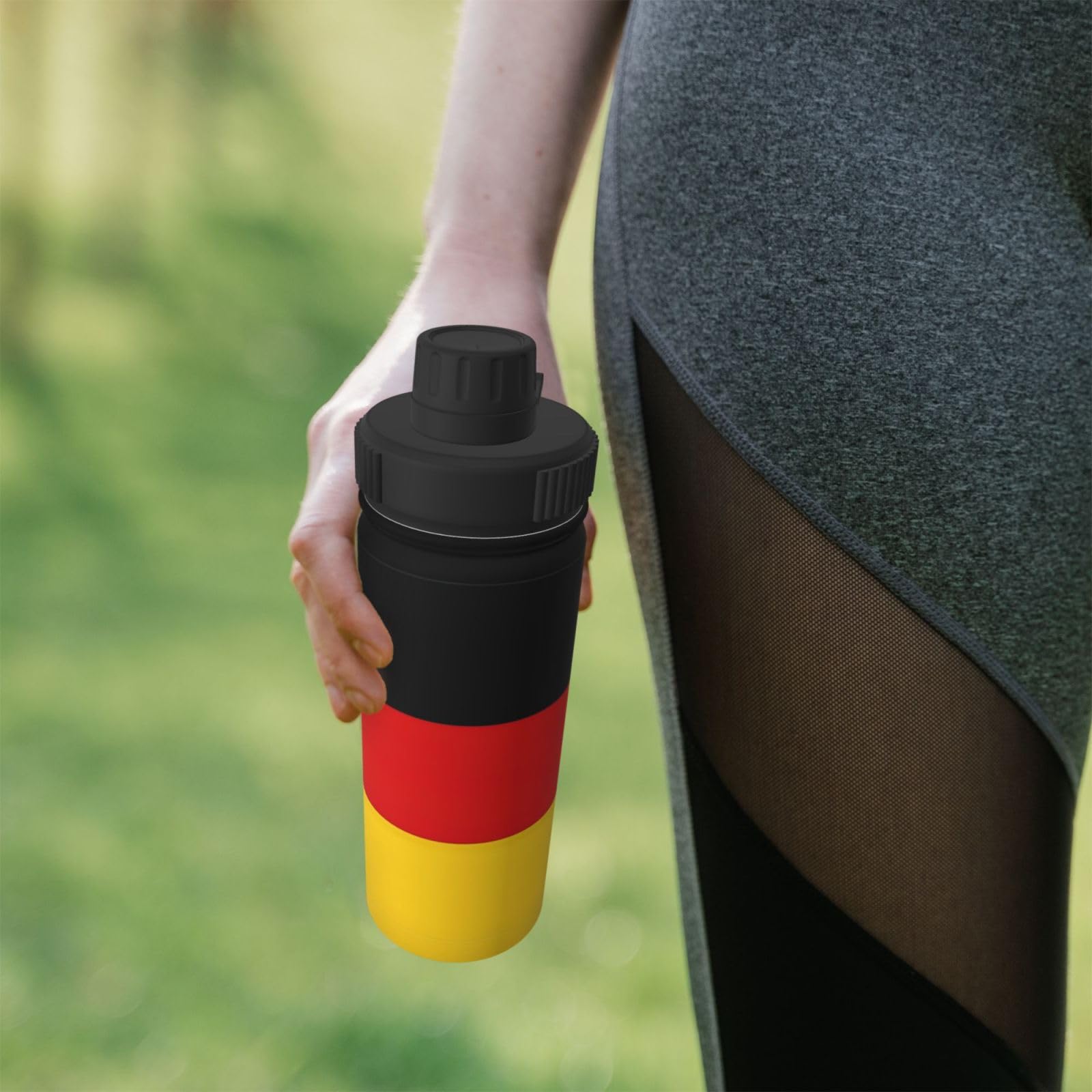 Wasserflasche mit Deutschland-Flagge, Edelstahl, doppelwandig, isoliert
