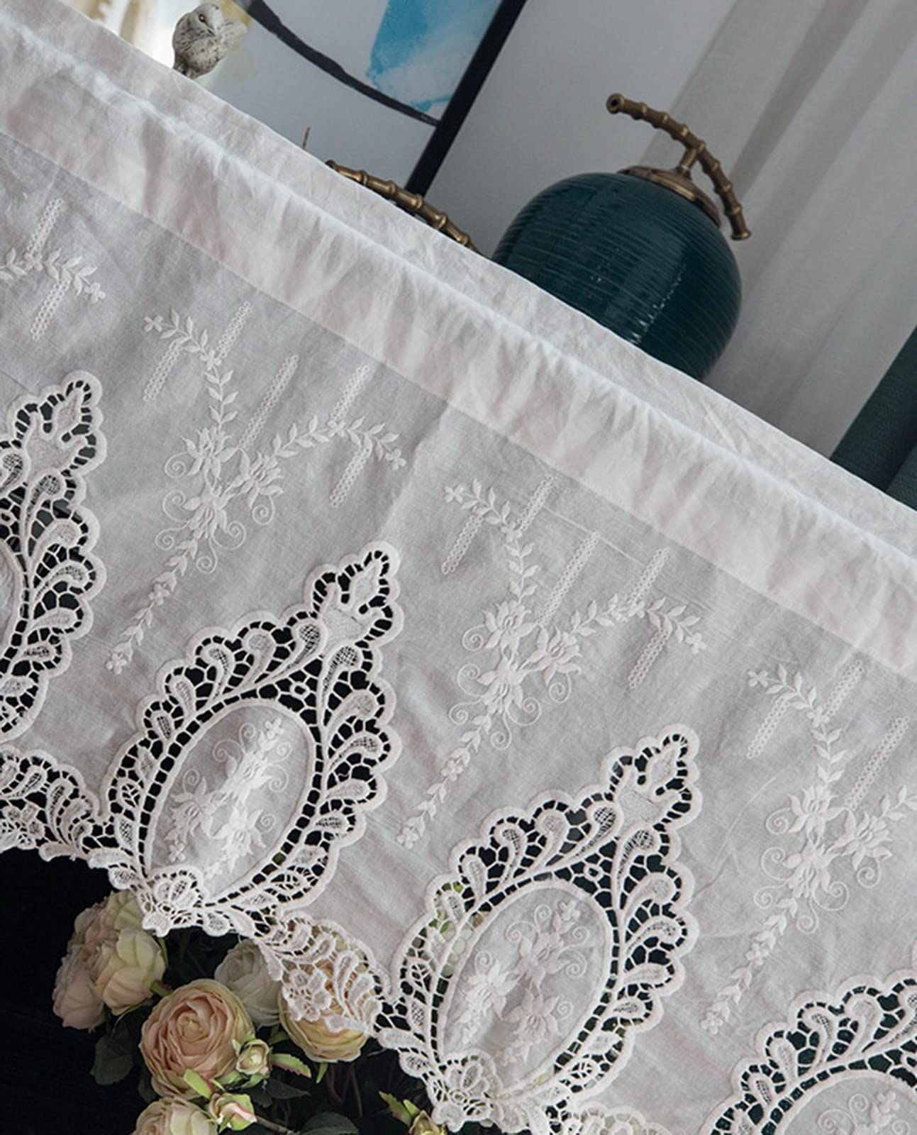 A.Monamour Tenda Corta per Finestra Piccola Pizzo Ricamato Floreale Bianco In Cotone Opaco Retrò Rustico Tendina Tenda da Cucina Bistrot Caffè Mezza Tenda Mantovana Tenda a Vetro Tenda a Pannello