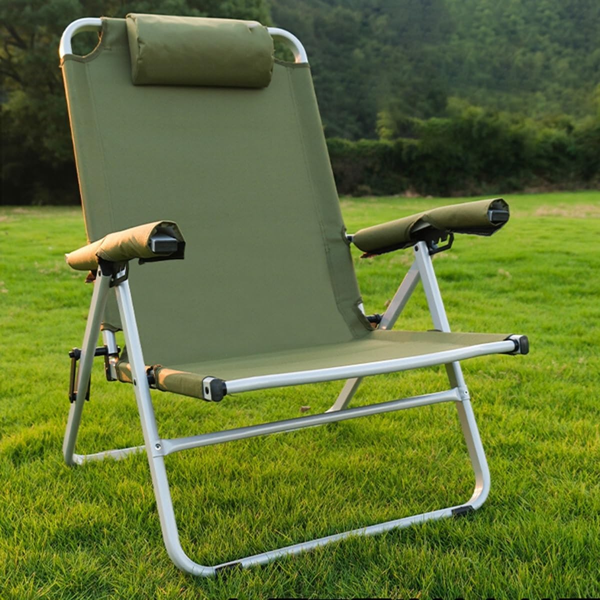 Patio Folding Chairs, Lightweight Folding Chair, Portable Patio Chair with Steel Frame and Weather-Resistant Fabric, Foldable Outdoor Sling Chairs Camping Beach Chair (Color : /Brown)