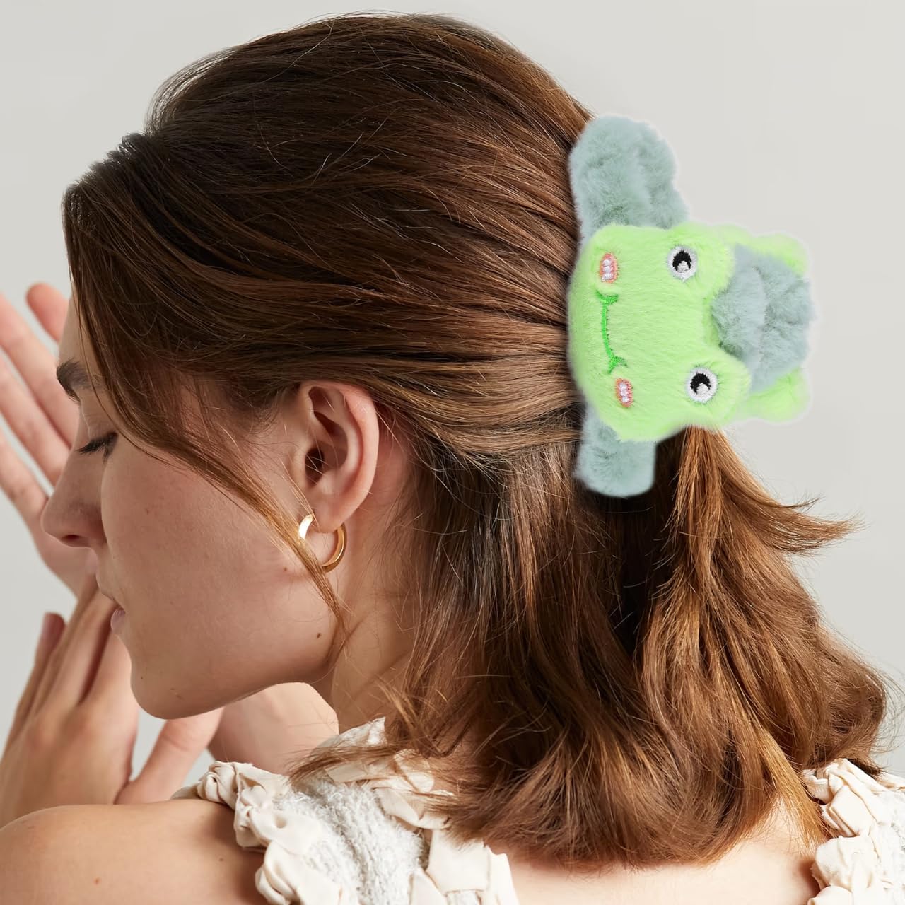 Didiseaon Hair Claws Clips, 2pcs Fluffy Plush Faux Claw Clips Cute Frog Hold Clamps for Girls Women Thick Fine Hairs - Image 3