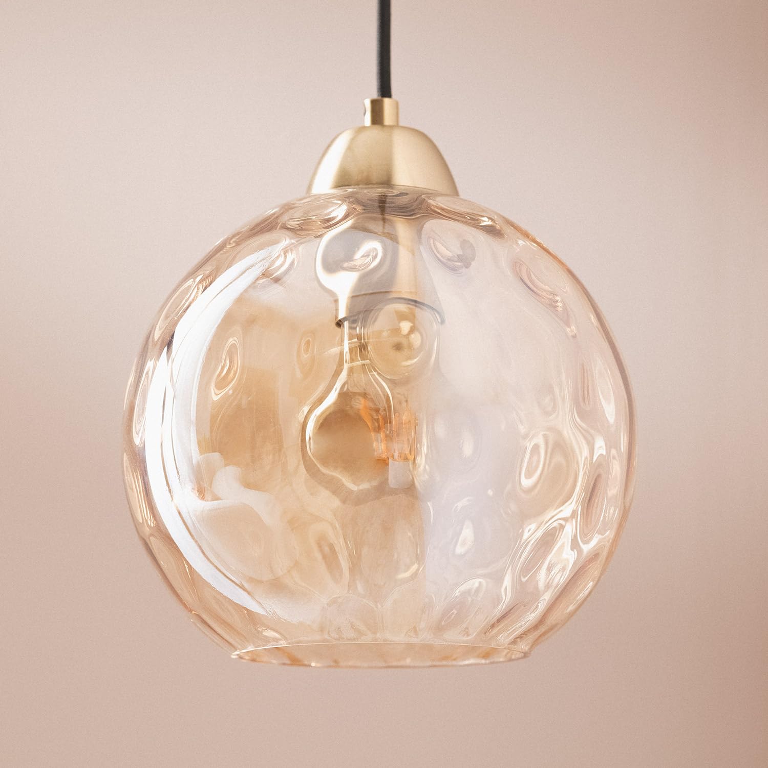 LEDKIA Lampada a Sospensione Vetro Cornelio Ambra | Design Elegante Anni '20 | Compatibile con Lampadine E27 | Metallo e Vetro Resistente | Per Cucina, Soggiorno