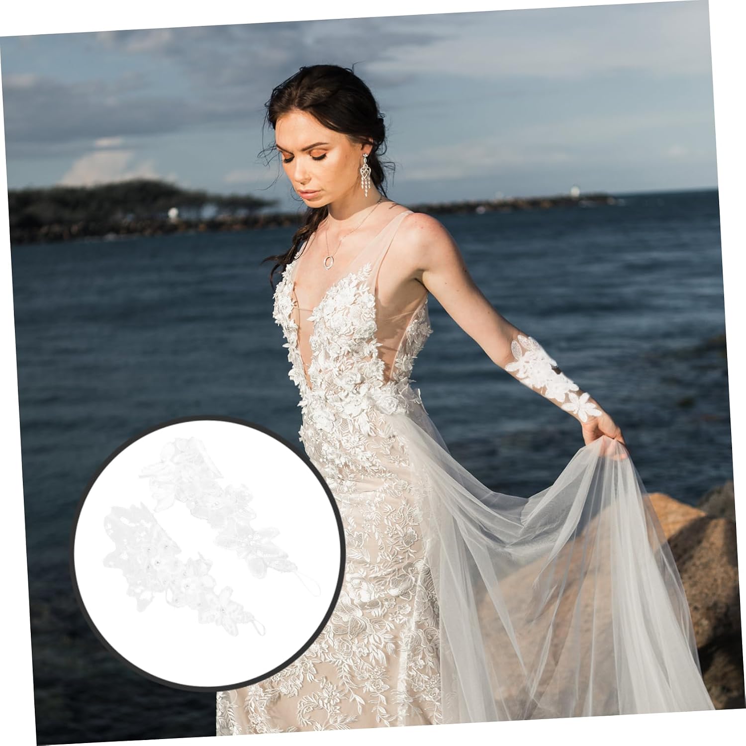 Ipetboom 1pair Elegant Pearl Petal Design Tulle Gloves for Weddings Bridal Events and Formal Occasions Comfortable Lace Gloves for Women Exposed Fingers and Versatile Style
