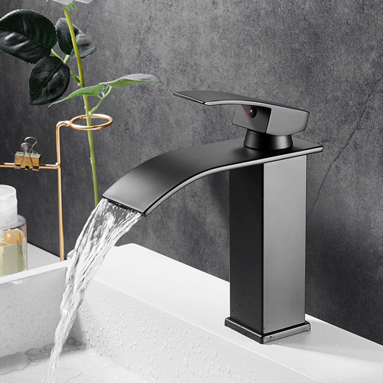 Robinet de salle de bain cascade en acier inoxydable eau chaude froide