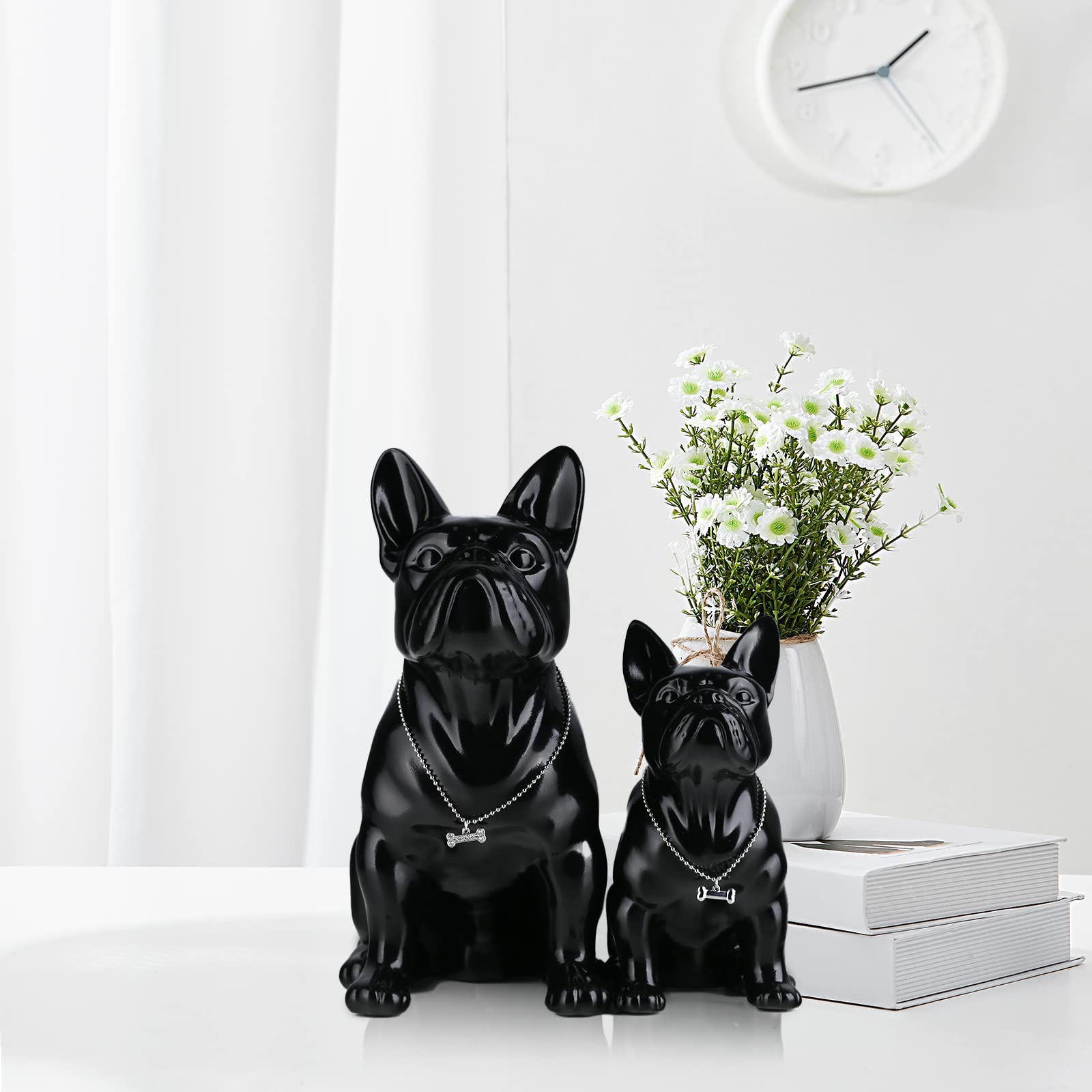 SHENGTIAN Statua Bulldog Francese - Scultura Moderna in Resina Con Collana Argentata, Statuetta Decorativa Per Soggiorno, Ufficio, Camera Da Letto E Corridoio
