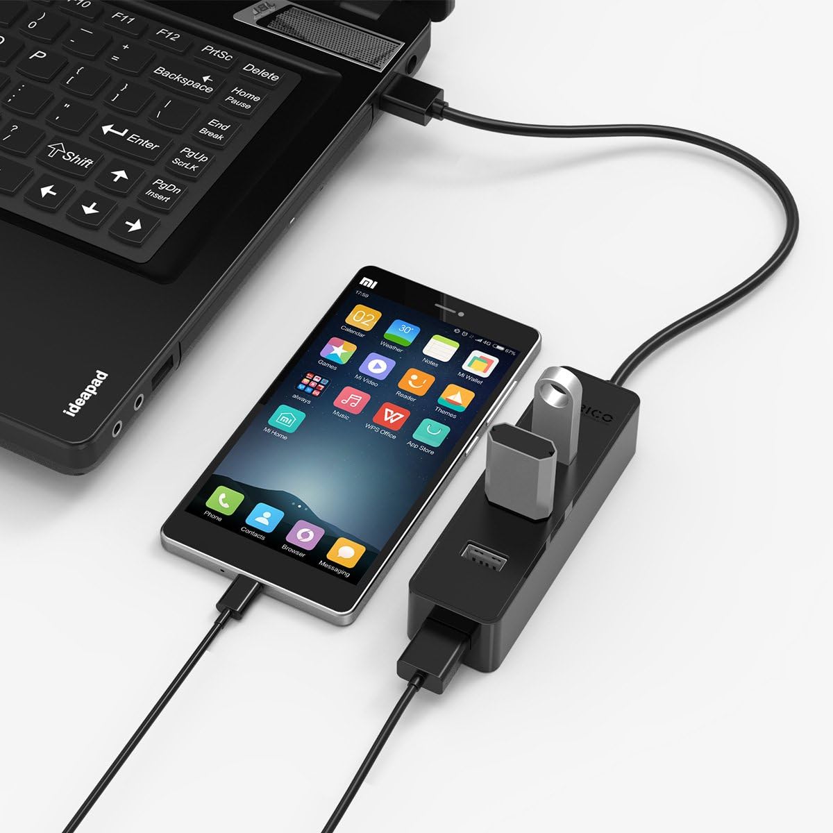 ORICO 4-Port USB 3.0 Hub with icons for multi-protection features