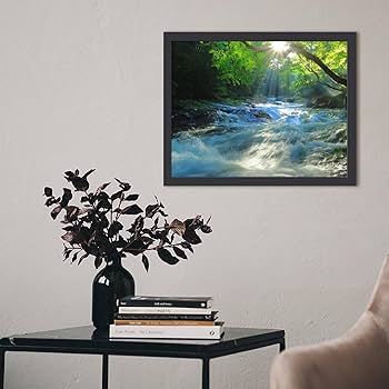 風景画　　「森の中」 Amazon.co.jp: 森の中を流れる渓流 絵画 絵 幻想的な風景 緑豊か