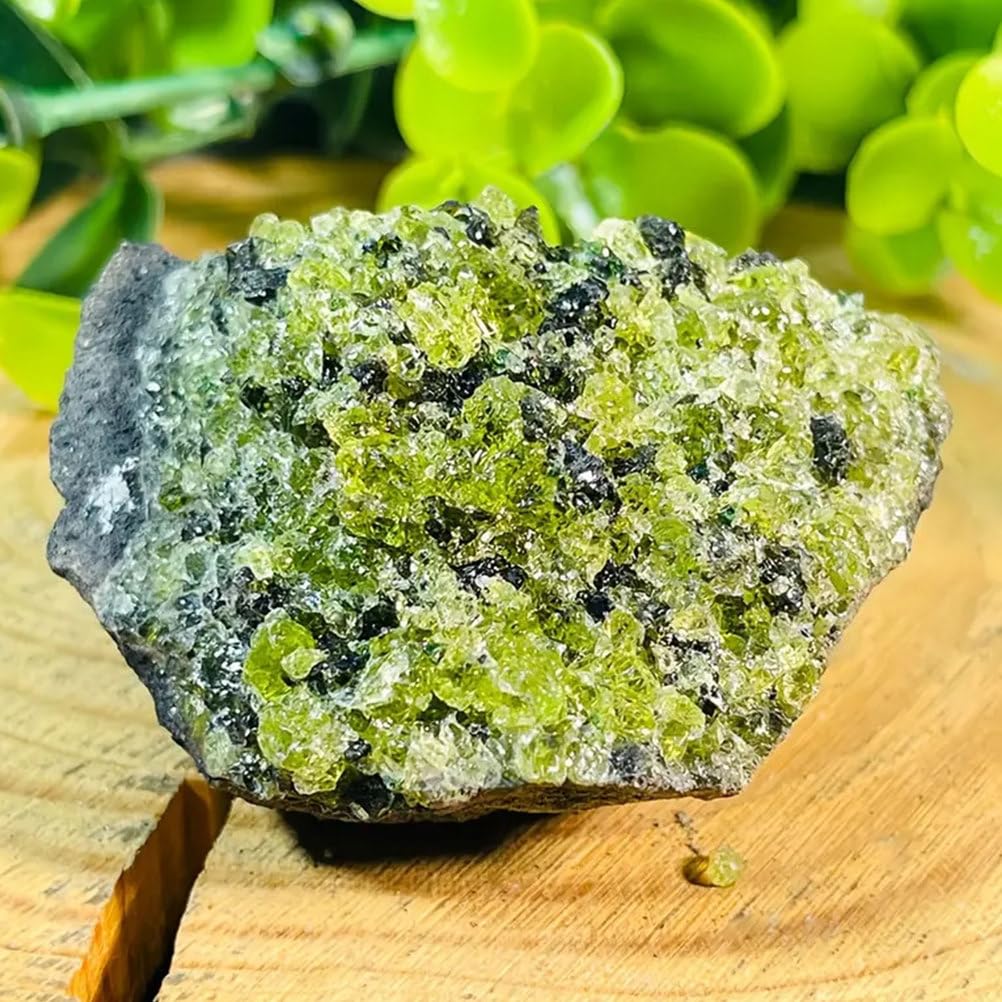 Crystal Cluster Olive Green Ore Fish Tank Landscaping Stone Home Desktop Decoration,100~150g