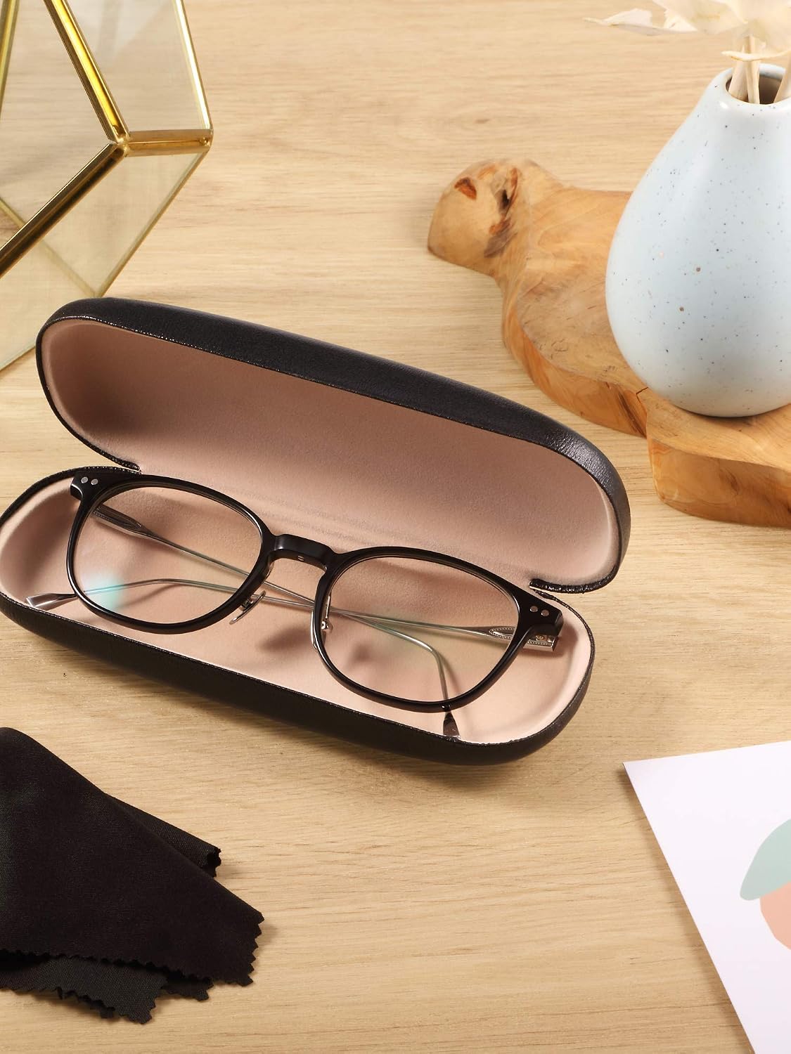 Frienda 3 Pieces Hard Shell Glasses Case Eyeglass Case Protective Sunglass Holder with Cleaning Cloth for Men Women Unisex