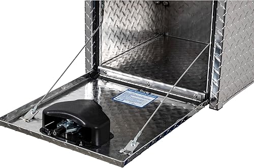 Vista 93 de Buyers Products 1705102 - Caja de herramientas para debajo del cuerpo de camión de aluminio de rosca diamantada, 18 x 18 x 14 pulgadas, fabricada