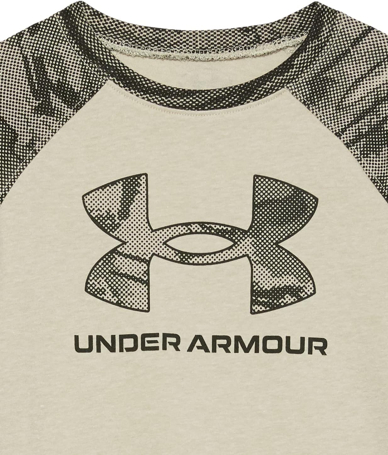 Under Armour Boys' Outdoor Long Sleeve Tee, Stylish Crew Neckline, Cute Full Fit