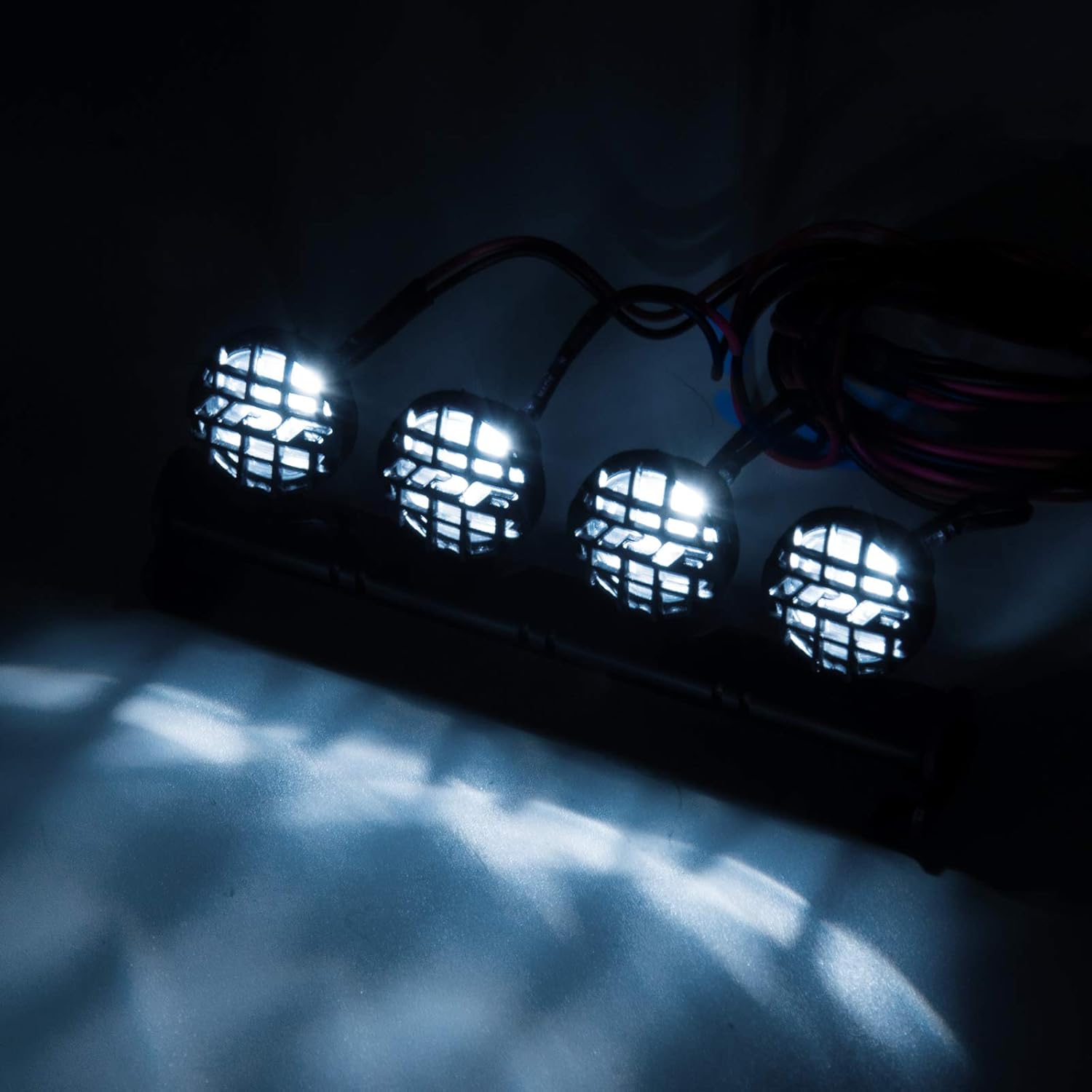 RC-Hub LED Roof Lamp Lights Bar 4 LEDs for 1/10 RC Crawler Car SCX10