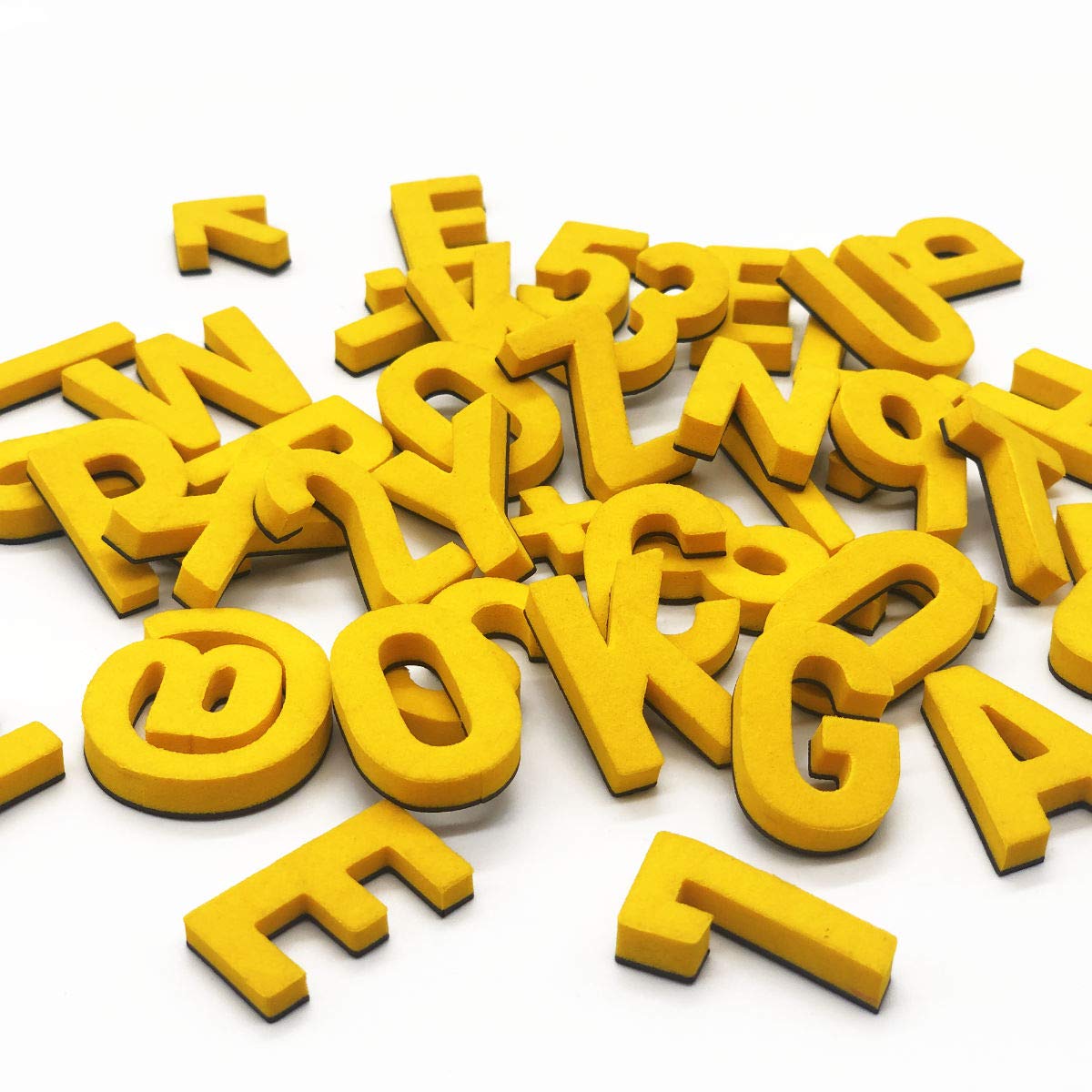 220 lettere e numeri magnetici (giallo)