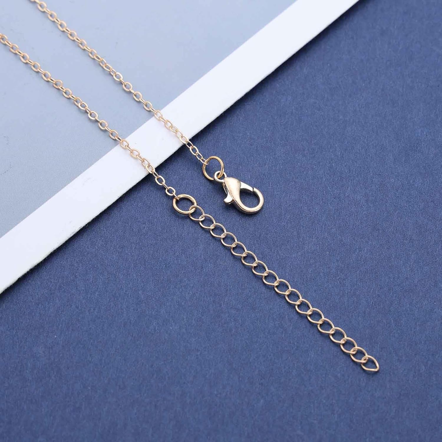 Bohemian Enamel Rose Choker Necklace White Camellia Pendant Necklace Gold Rose Flower Chain Necklace Small Flower Collar Necklace Jewelry for Women - Image 6