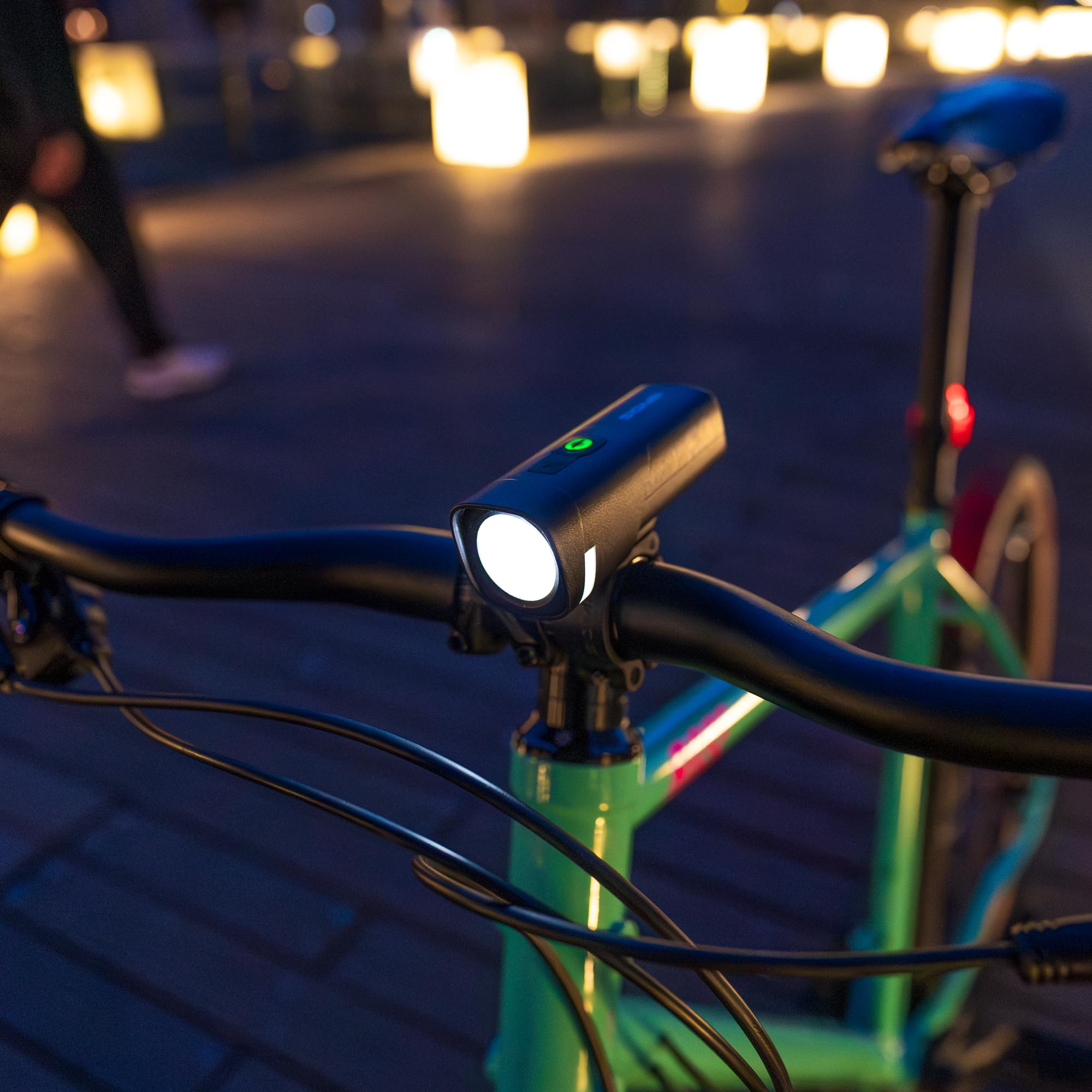 SIGMA Aura 40 | LED Fahrradlicht mit 40 LUX & USB-C | StVZO zugelassenes Vorderlicht mit 2 Leuchtmodi | Lange Akkulaufzeit
