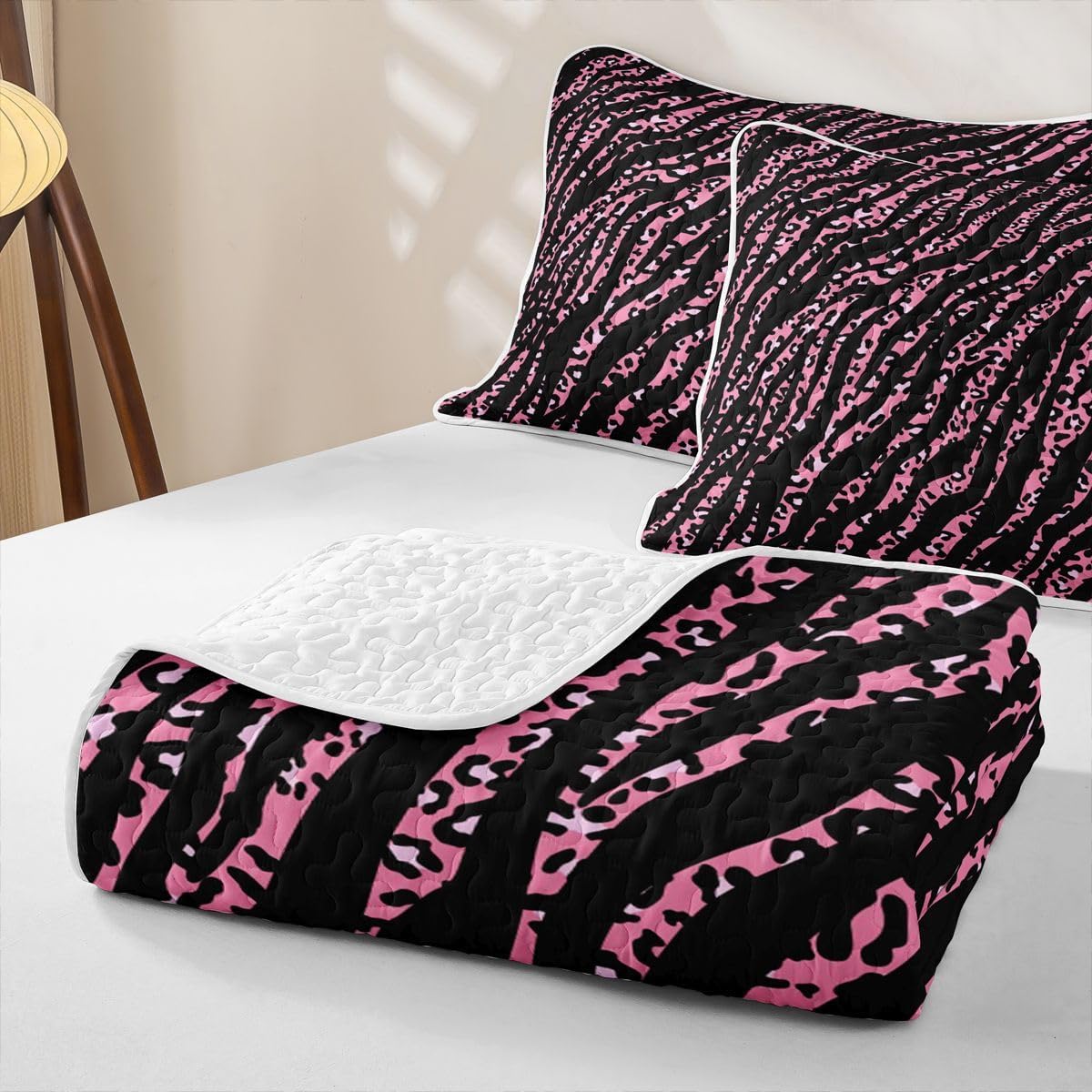 Castle Fairy Pink Leopard Print Quilt Set Twin Size，Abstract Zebra Tiger Stripe Bedding Set 2pcs,Animal for Kids Child Girls Room Decor,Modern Trendy Piece All Season, 1 Pillow Sham