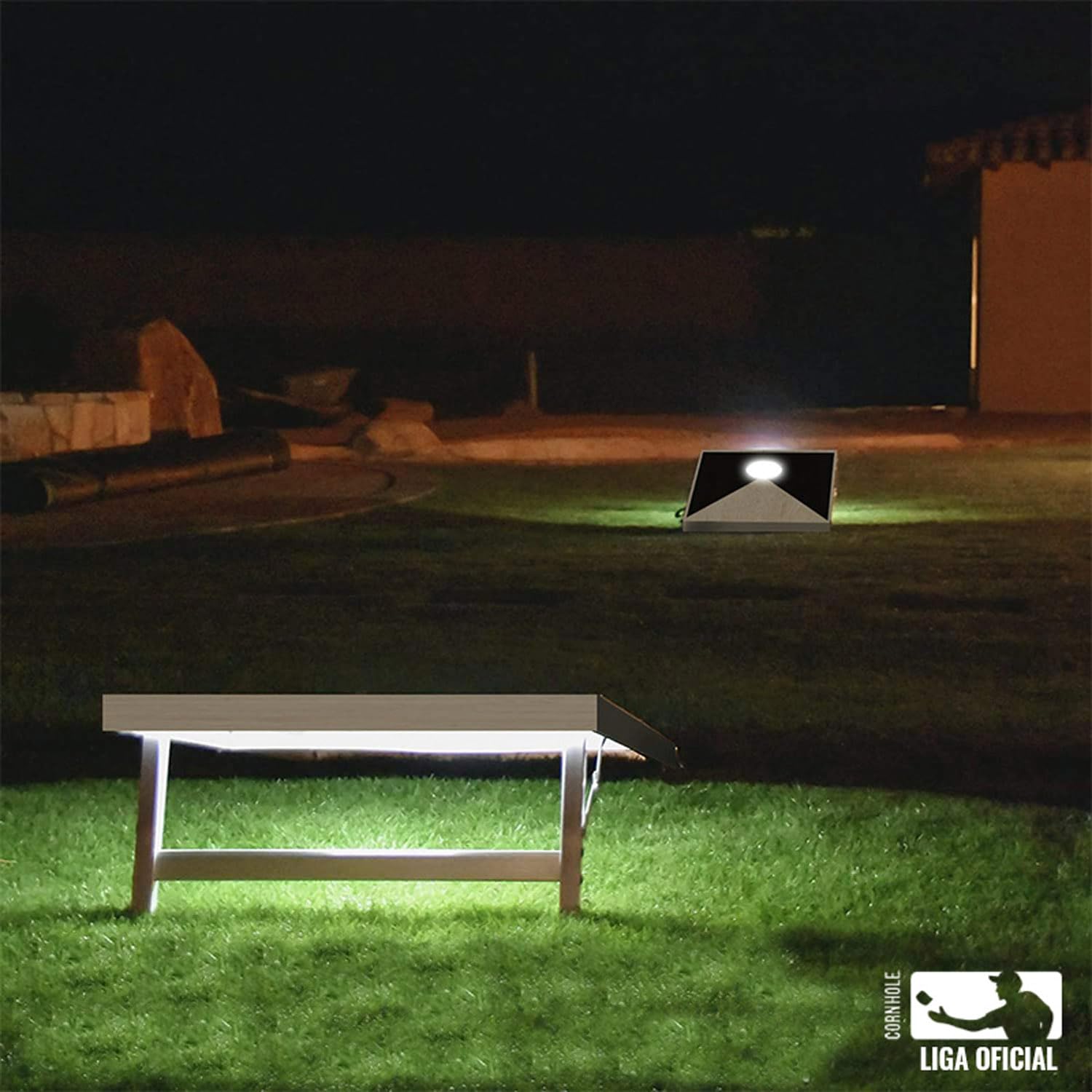 Cornhole Oficial Luminoso de Madera – 90×60 cm – 2 Tableros con Leds + 8 Sacos – Set Completo con Bolsa de Transporte – Juego Exterior para Jardín y Noches – Original Corner
