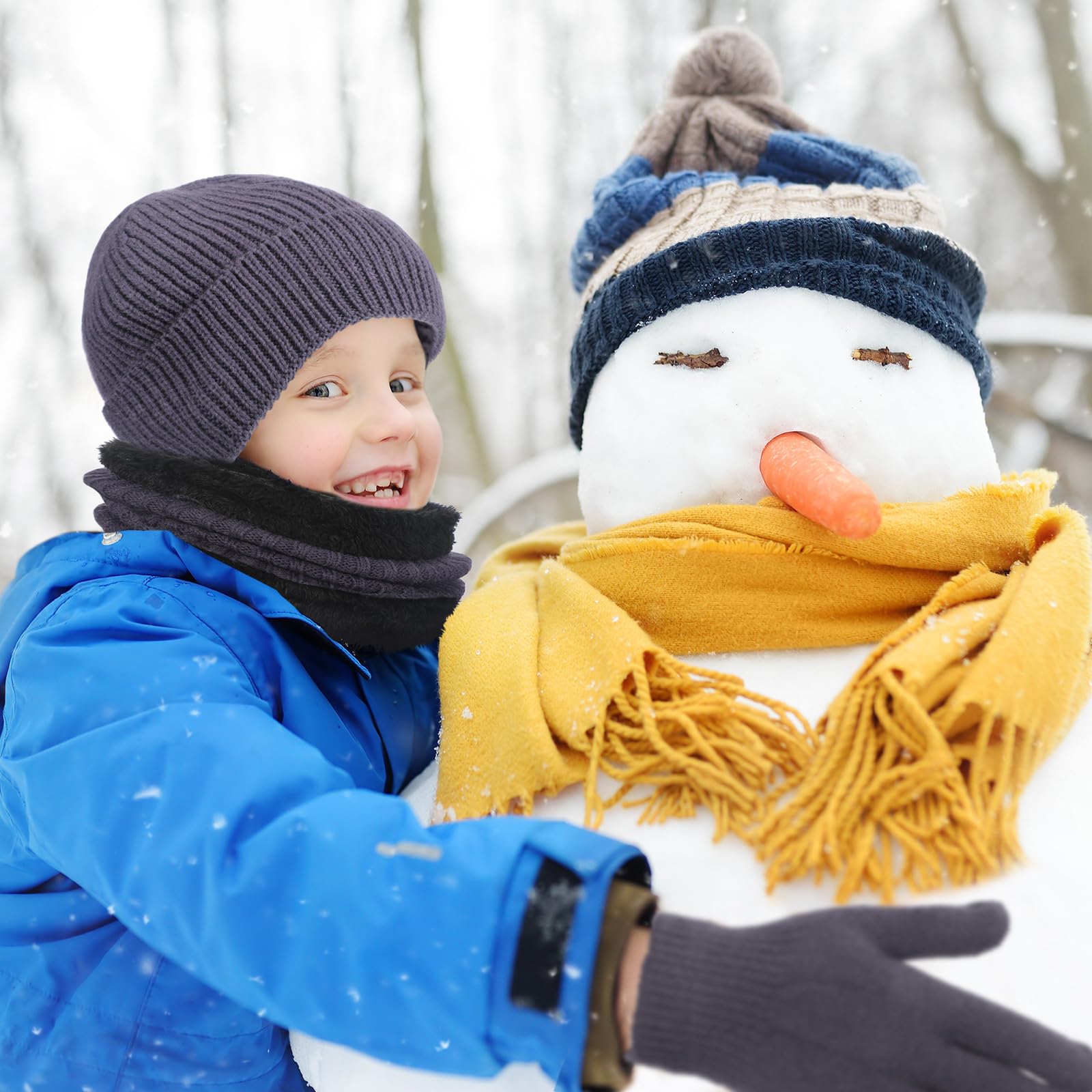 Lot de 12 bonnets, gants et écharpes pour enfants de 5 à 8 ans - Bonnet tricoté - Moufles de ski - Gants et écharpes chaudes - Cadeau idéal pour garçons et filles, Classique, 6.7 x 8.3 inches/ 17 x 21