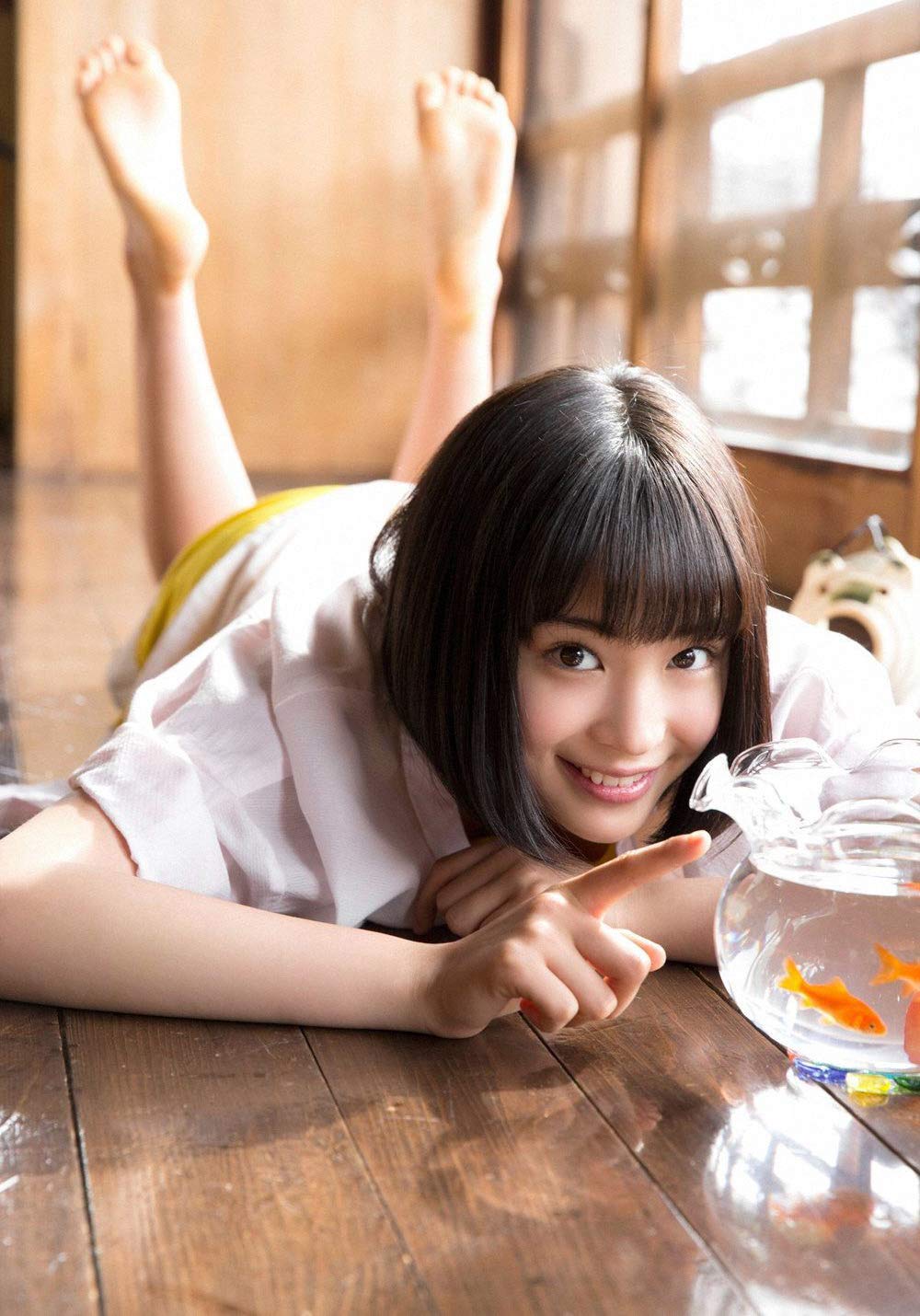Amazon.co.jp: 広瀬すず 女優 Lサイズ写真80枚 : おもちゃ