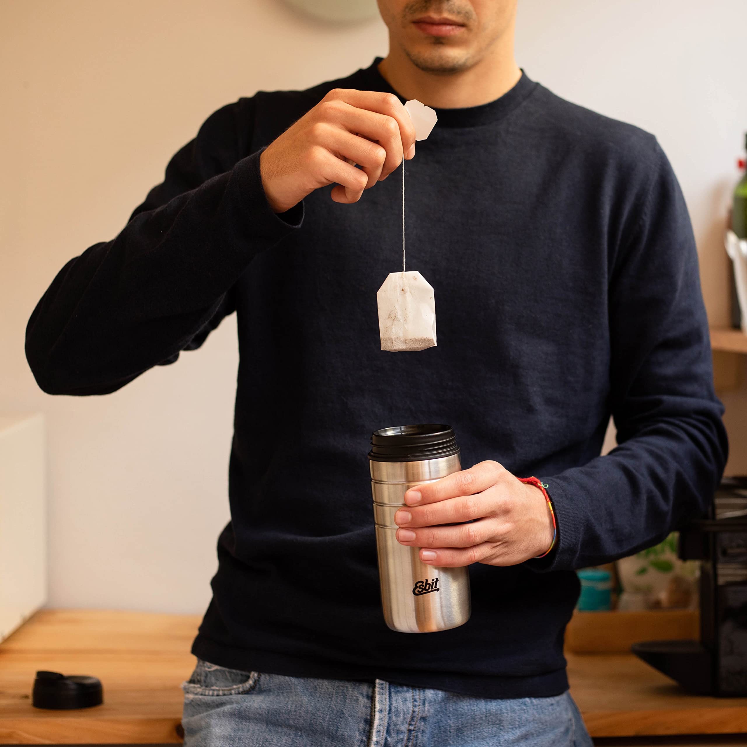 Esbit Majoris kubek termiczny ze stali nierdzewnej z zamknięciem na zatrzask, czarny, srebrny i inny, 450 ml, kubek termiczny do gorących i zimnych napojów, do kawy i herbaty