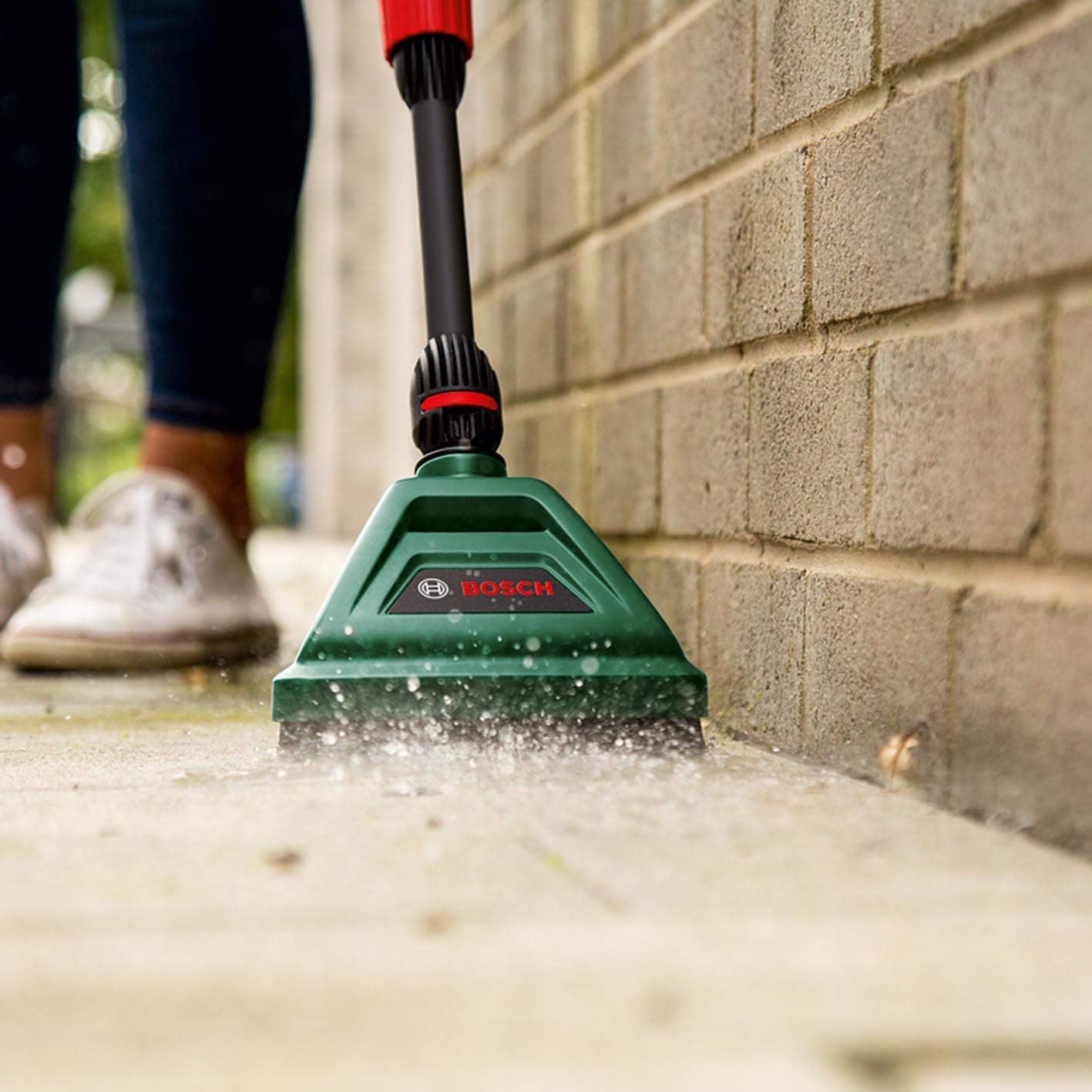 Amazon ボッシュ Bosch 高圧洗浄機用ブラシ付き水しぶきカバーf Diy 工具 ガーデン