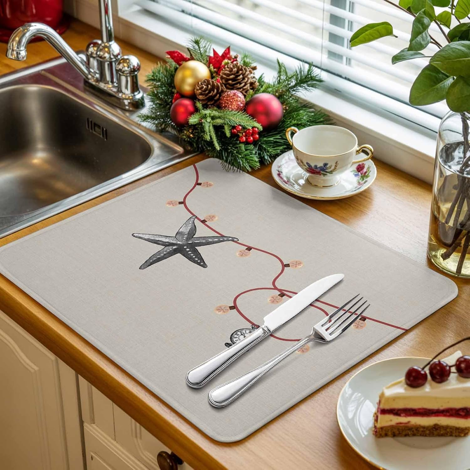 Christmas Star Pocket Watch on Burlap Dish Drying Mats for Kitchen Counter,Absorbent Microfiber Dish Drainer Rack Mat Vintage Light Balls Stripe Drying Pad for Sinks,Utensils,Countertops,18x24in
