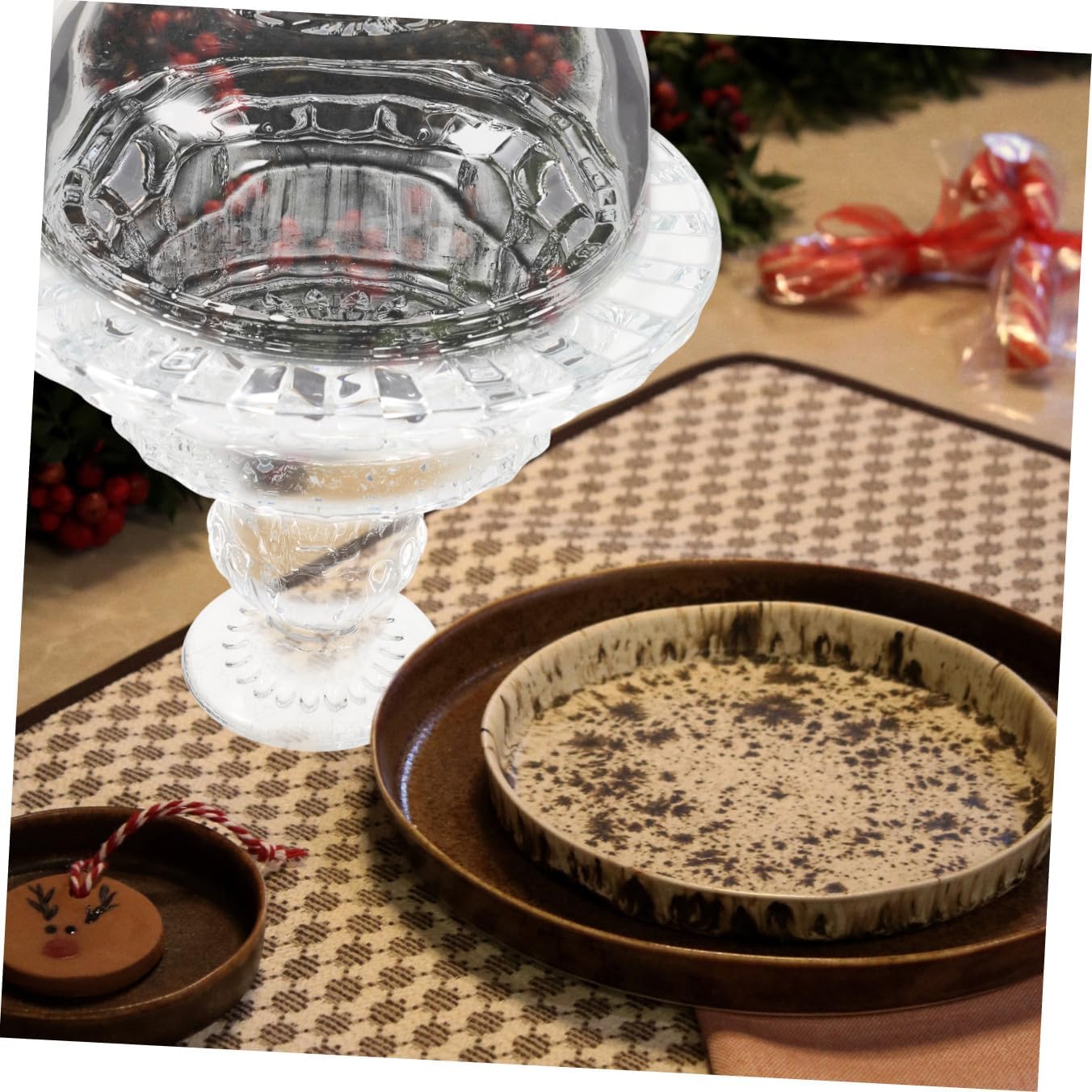 Sealing Storage Jar Creative Glass Dessert Bowl with Lid for Wedding Home Versatile Yogurt Candy Container Elegant Design for Snacks Treats