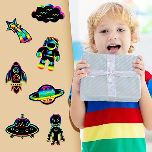 Miniatura 6 de Engrowtic 72 tarjetas de rascar del espacio exterior para niños, recuerdos de fiesta espacial, papel de rascar del arco iris, cohete con palo de
