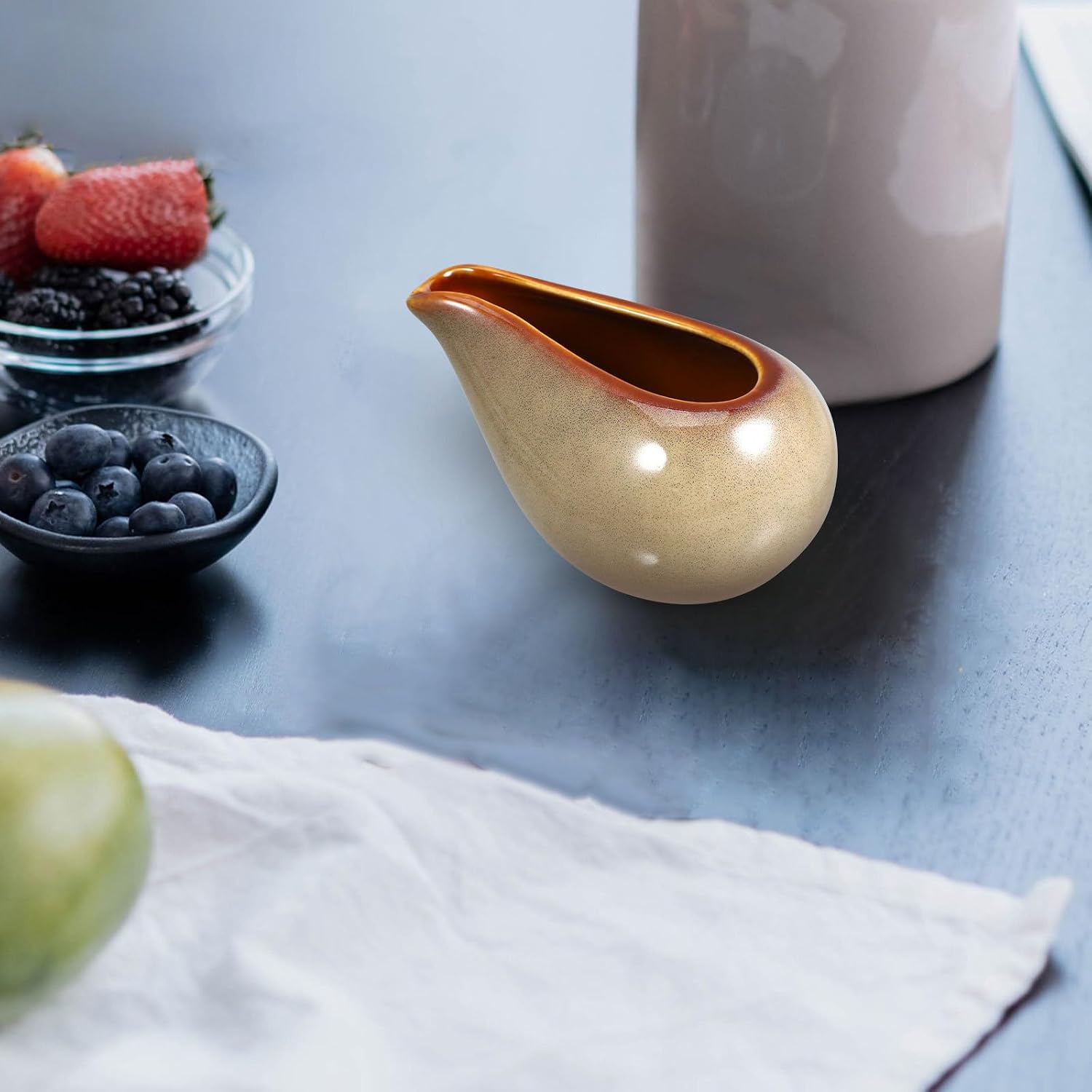 Luxshiny 100ml Gravy Boat, Ceramic Creamer Pitcher Mini Gravy Sauce Boat Syrup Dispenser Milk Jug Porcelain Sauce Boat for Salad Dressing, Broth, Cream, Milk A