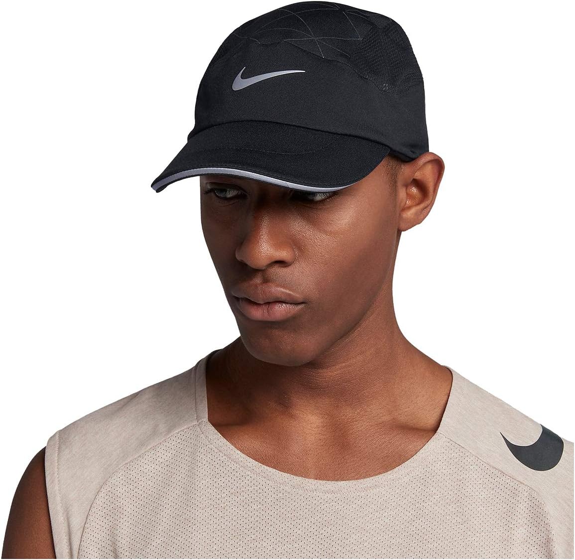 Nike AeroBill Tailwind Elite