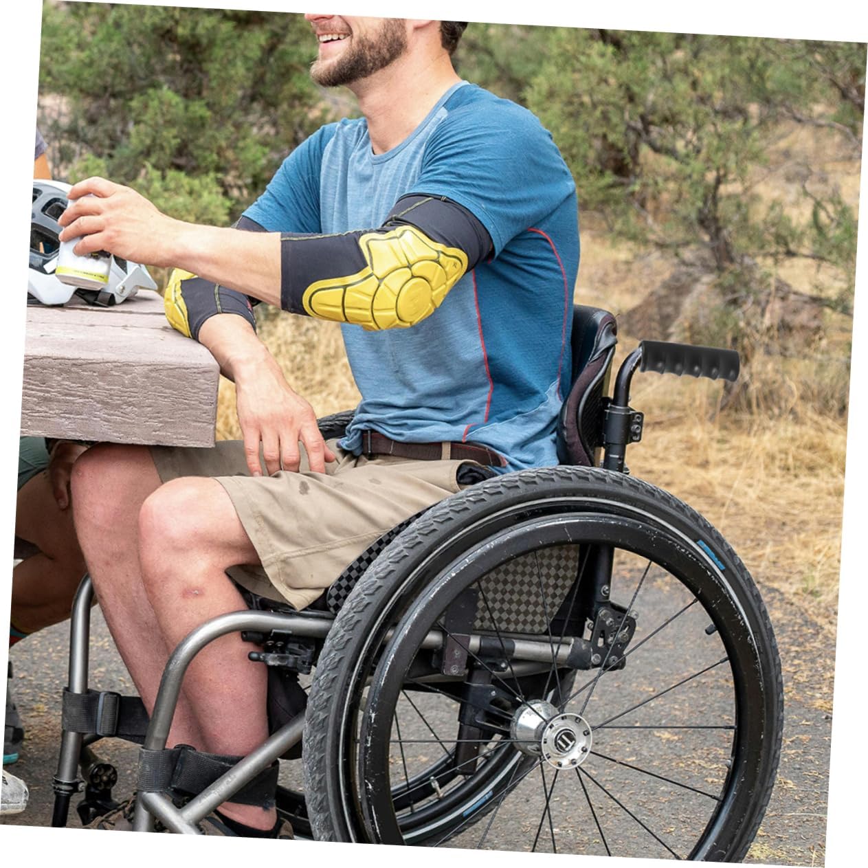 2pcs Slip Handle Grips for Shopping Carts and Wheelchairs Ergonomic Tube Handle Covers Comfortable Hand Protection for Trolley Accessories Lightweight and Compact Design