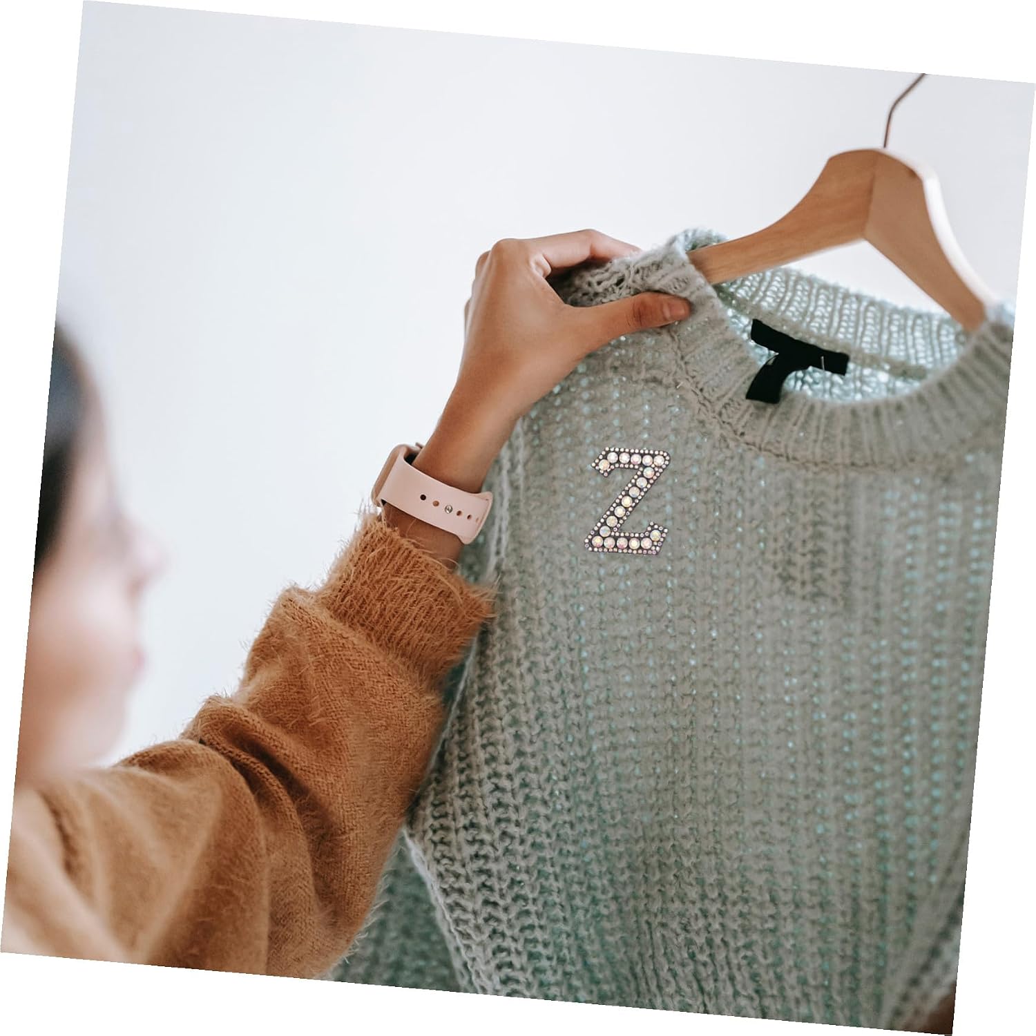 26pcs Rhinestone Alphabet Fabric Patches for Sewing Decor Shirts Bags Clothing and Accessories Non-Woven Letter Appliques Sparkly Design