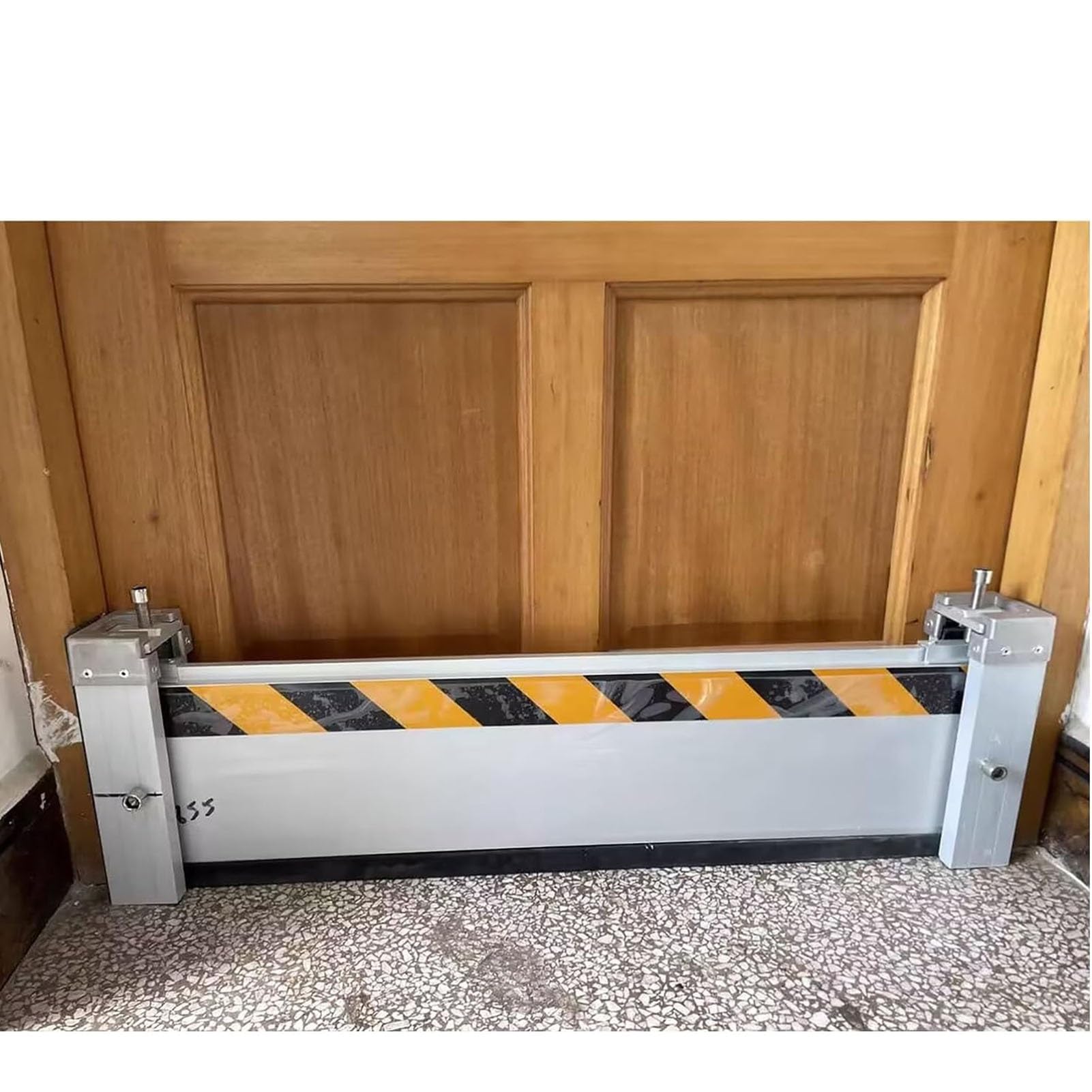 Barrière de protection contre les inondations de garage et cour de maison