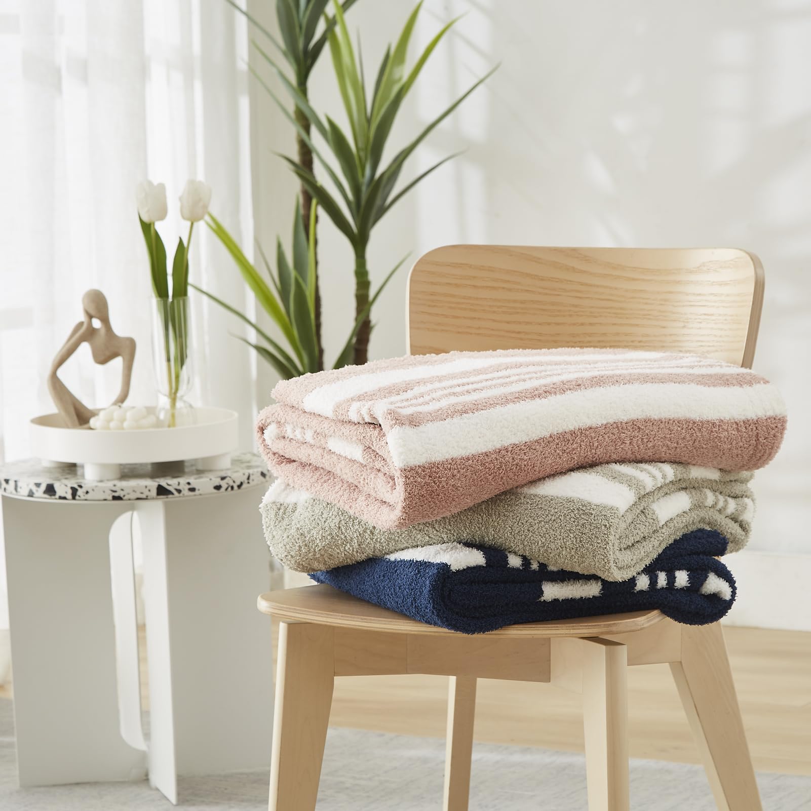 WRENGONGE Pink Throw Blanket, 50x70 Soft Cozy Microfiber Striped Throw Blankets for Couch, Sofa, Bed, Travel, Lightweight Fluffy Warm Plush Decorative Blankets for Women, Men,Kids Gift