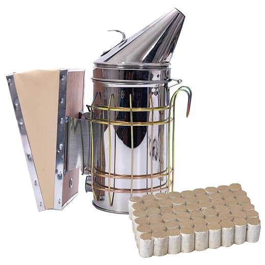 Bee Hive Smoker Kit – Stainless Steel Smoker with Heat Shield, Practical Beekeeping Supplies for Beginners & Professionals