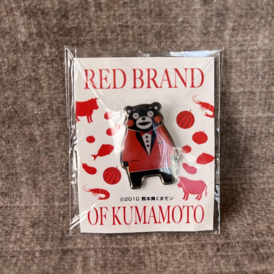 Amazon | くまモン レッドブランド ピンバッジ レア | バッジ | おもちゃ