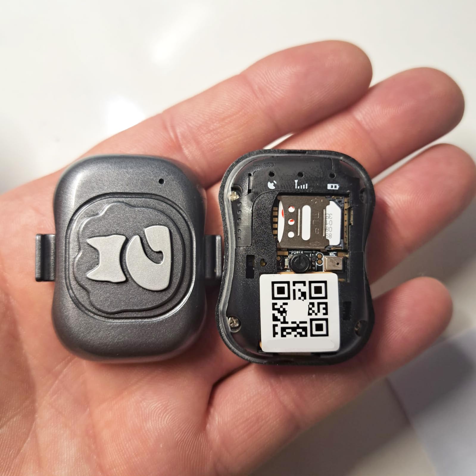 Localizzatore GPS per Cani e Gatti Impermeabile con App Gratuita – Tracciamento in Tempo Reale, Allarme Perimetrale, Cronologia Spostamenti Funziona con Scheda Nano SIM 2G