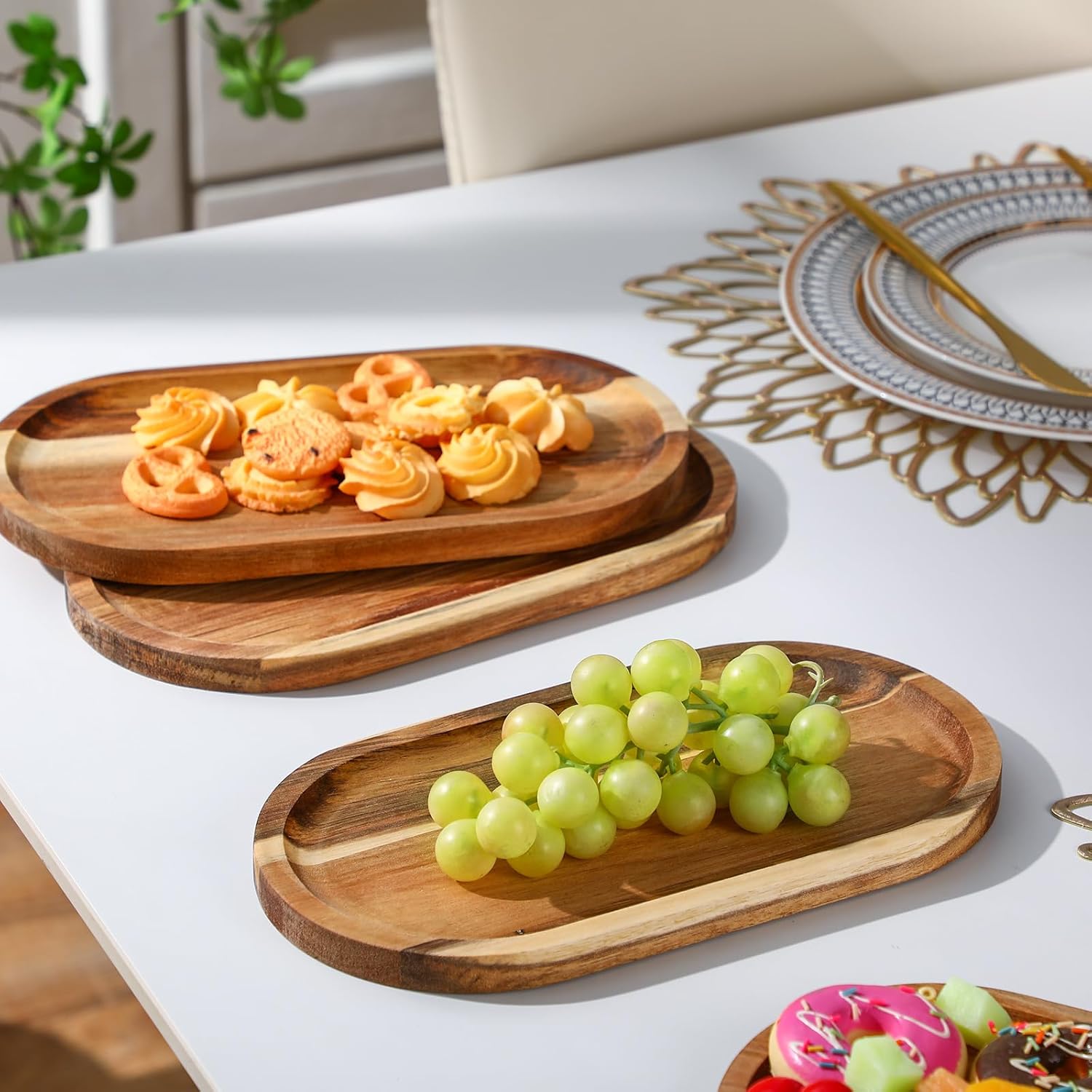 Yaomiao 4 Pcs Acacia Wooden Serving Tray Oval Shaped Rustic Wood Plates Large Decorative Natural Tray Serving Platter for Food Charcuterie Cheese Dish Bread Fruit Kitchen(11 x 6 Inch)