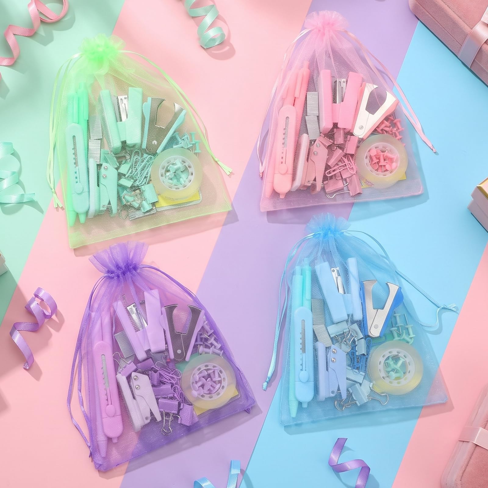 Dunzoom Lot de 56 mini fournitures de bureau pastel prêtes à offrir avec sacs individuels en organza, mini agrafeuse, perforatrice, ruban adhésif, stylos, pinces pour enseignants, collègues