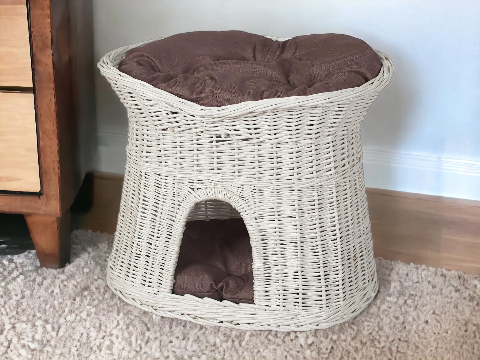 Katzenkorb zum Schlafen – Katzenhütte Indoor – Größe L: 60 cm oval – Katzenhöhle aus Weide – Zweistöckiger Hunde – oder Katzenbett mit waschbaren Kissen in Brown – Weiße korbfarbe