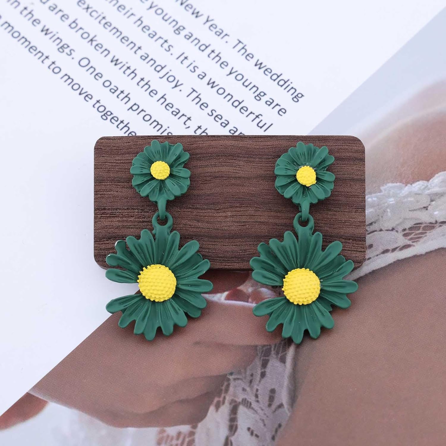 Boho Acrylic White Daisy Drop Earrings White Flower Stud Earrings Enamel Sunflower Dangle Earrings Double Daisy Earrings Matte Flower Statement Earrings Jewelry for Women - Image 7