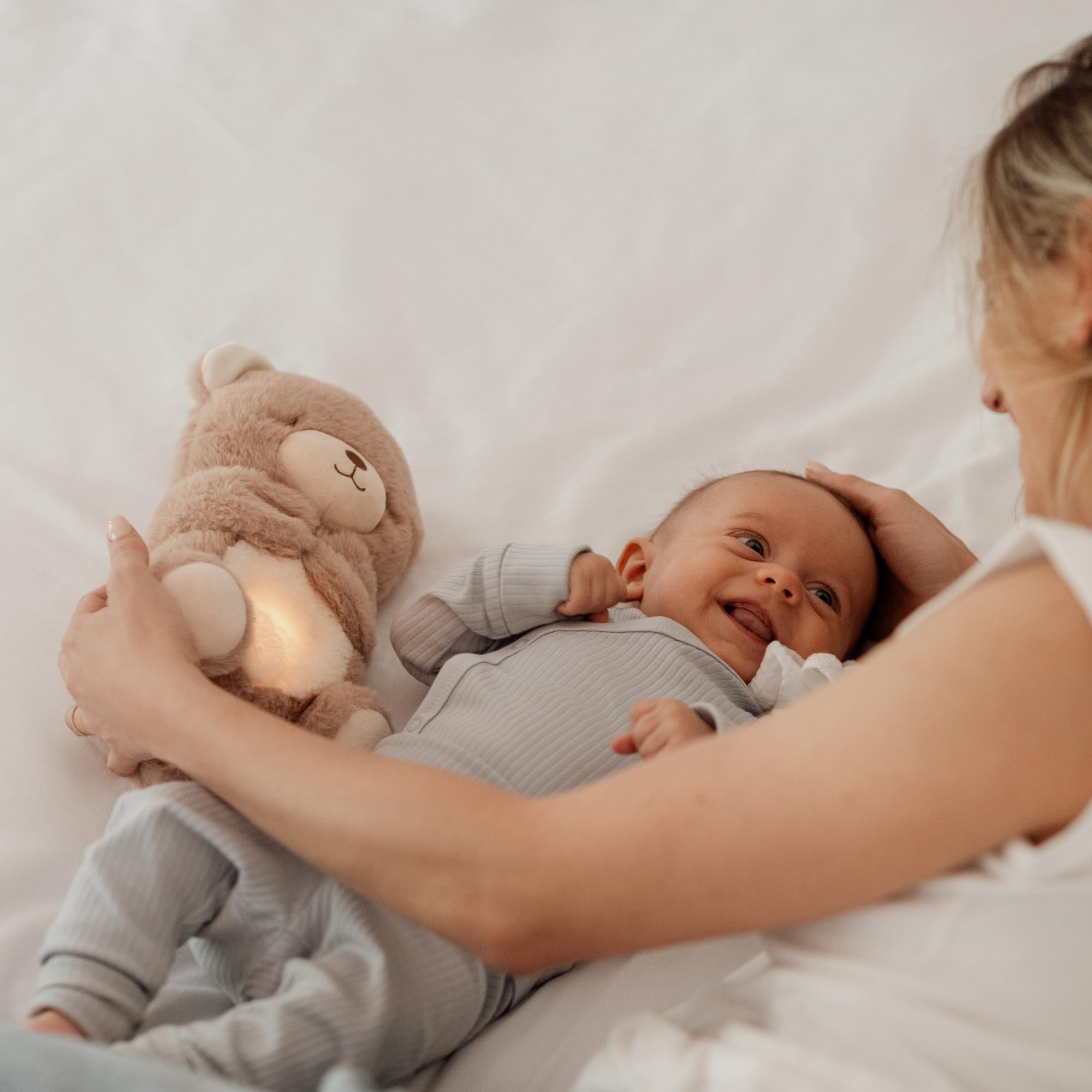 Nuby Il Mio Orsetto Coccoloso Rilassante – Peluche della Buonanotte – Peluche Musicale e Luminoso con Luce Notturna – Peluche con Rumore Bianco per Bebè – Regalo Nascita per Bambina e Bambino Neonato